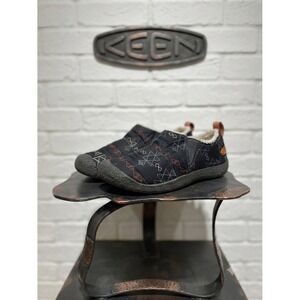 Keen Howser II 8 Black boho quilted Geometric Fleece Lined Slip On Shoes
